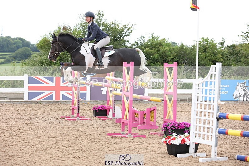 240630A-164738-15353 - Cls 33 Foxhunter and 1.10m Open