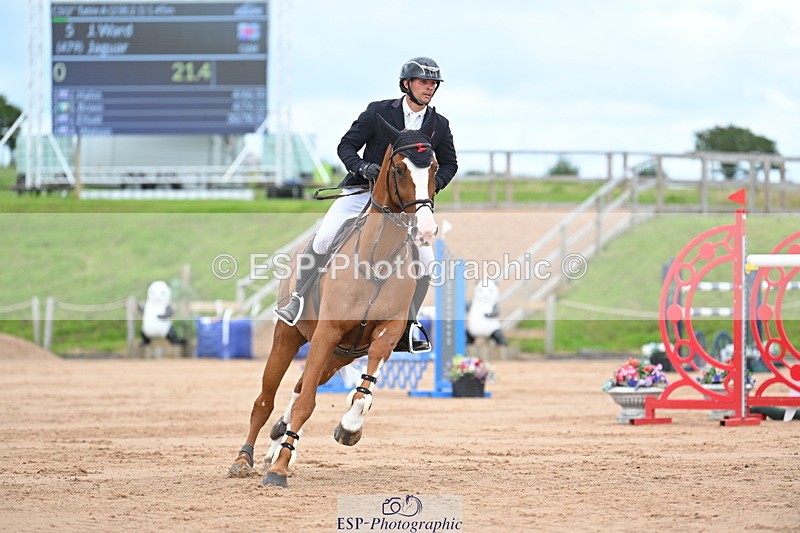 230721A-152417-07208 - Cls 10, 2 Star Big 1.45m Start to break