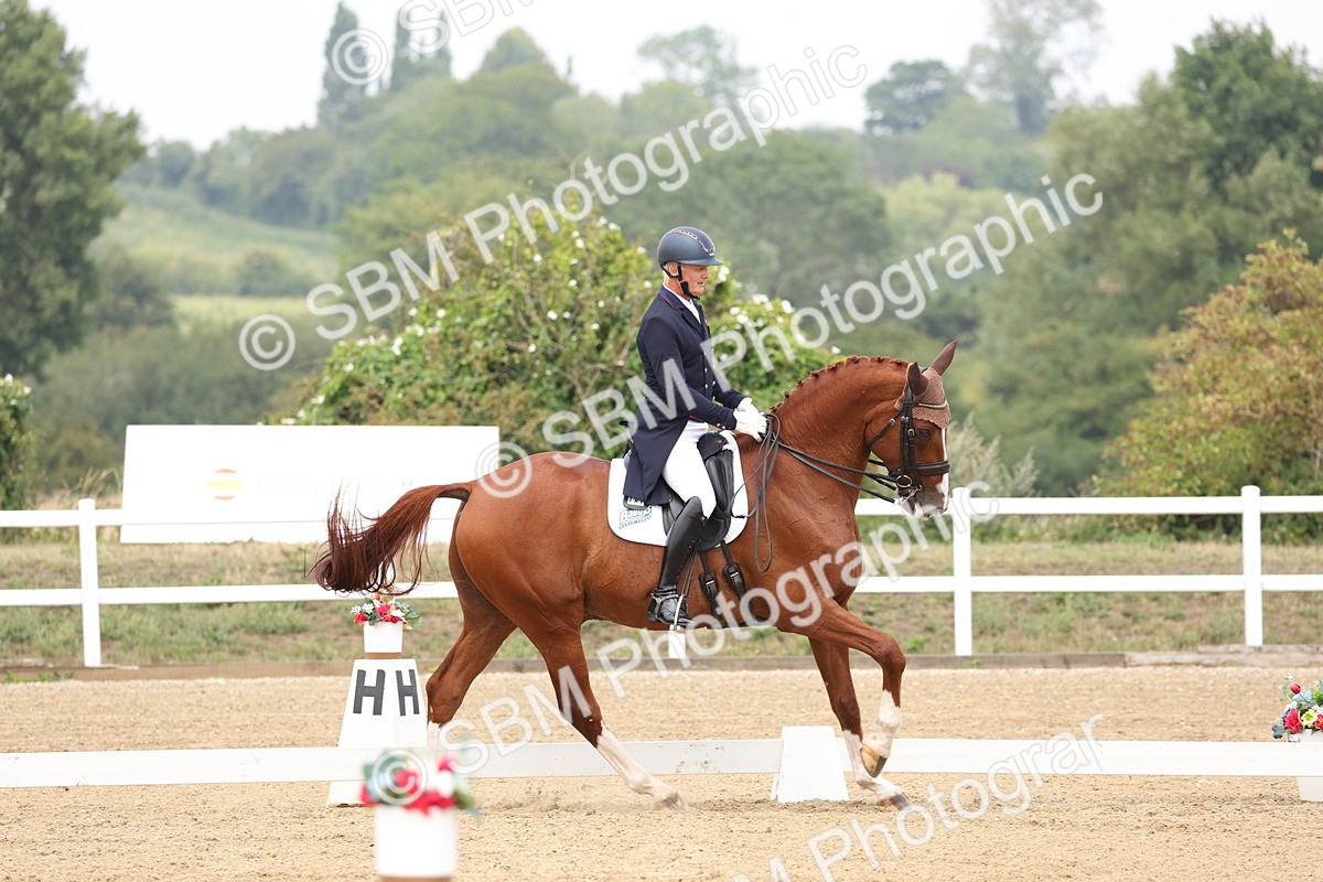 SBM_007428 - Class 9 - FEI INT I - 14.57-15.45