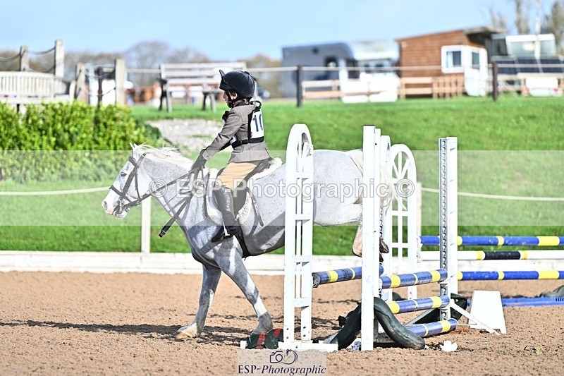 261027-115745-00103 - Clear Round and 60cm