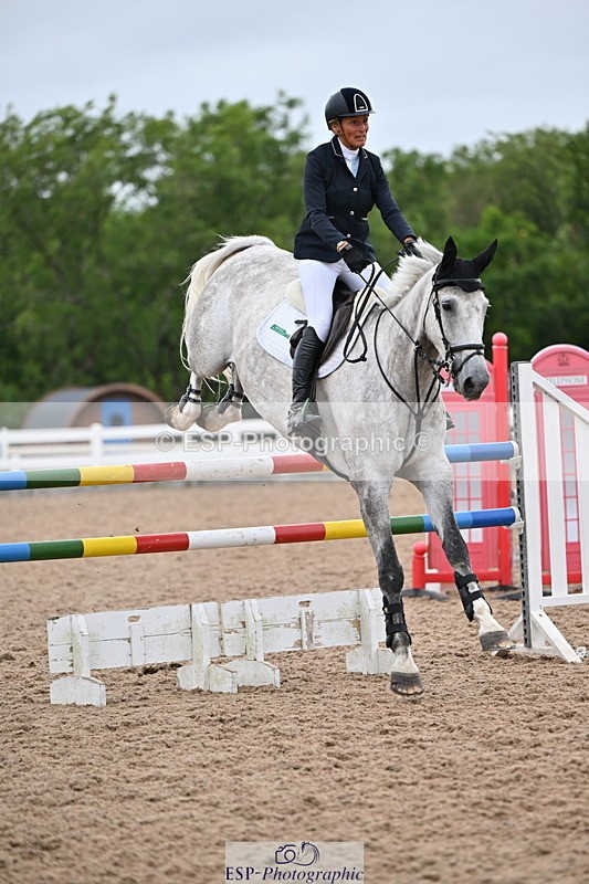 240703A-131359-00428 - Cls 05 Snr Fox & 1.20 Open