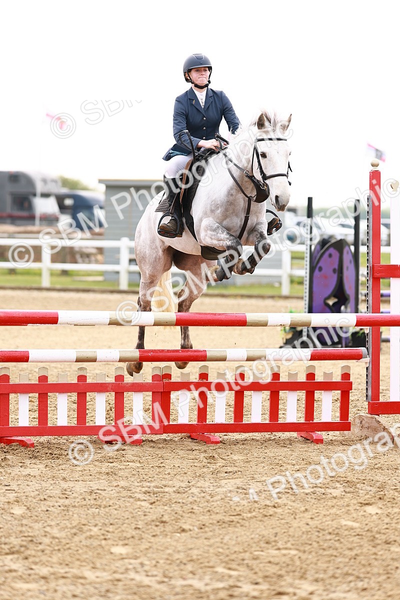  - Class 17 - Senior 1.05m