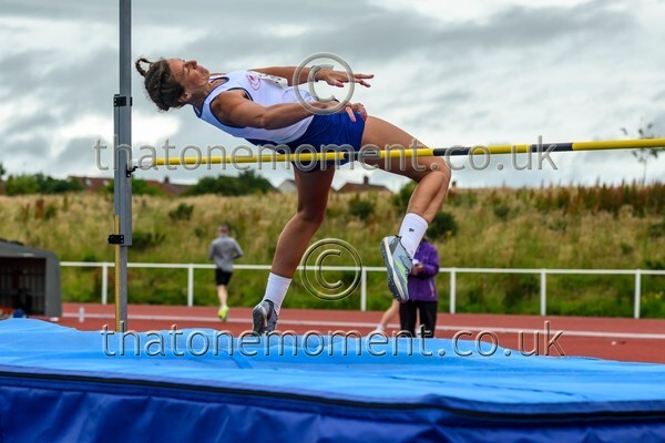 ComMast25-912445 - Field Female Set Two