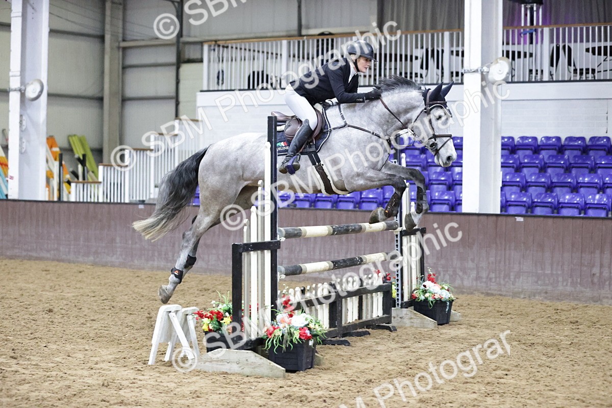 SBM_001393 - Class 4 - Senior Newcomers/ 1.10m Open