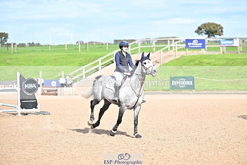 251001-144253-00483 - Cls 6 Foxhunter and 1.20m Open