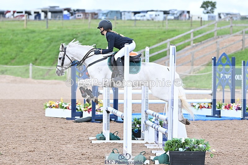 240628A-161343-01395 - Cls 5 Stepping Stones 128cm + 138cm