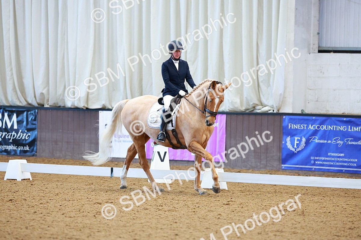 SBM_001159 - Class 18-15-16-22 - Elementary 5 Novice 5-Novice 6