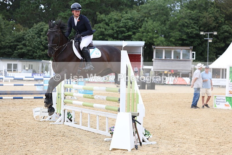 3E7A6425 - Class 8: Senior Newcomers/1.10m open