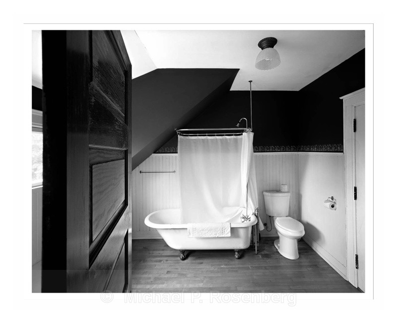 White Towel on White Tub, Upper Peninsula MI (6051) - Eastern US