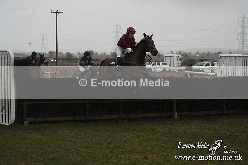 PtP 260125 1256 - Cocklebarrow Point-to-Point racing with the Heythrop Hunt 26/01/25