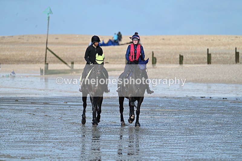 WJ7_4302 - Leigh Kelly & Jade Bennett 25-08-24