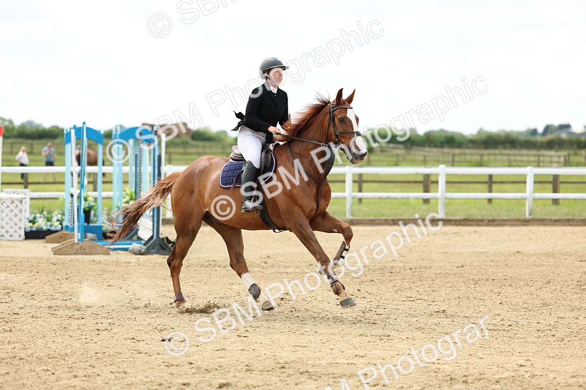 SBM_005677 - Class 17 - Senior Discovery - 1.00m