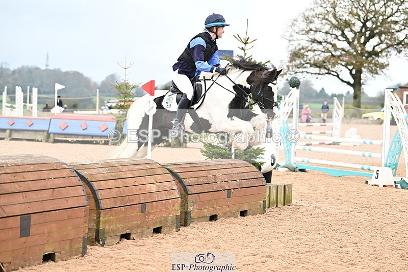 241110A-115145-00702 - 80cm 11.30 to End