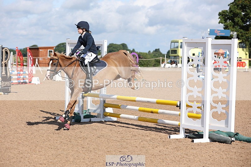 240714A-092539-01561 - Cls 1&2 128cm 10yrs & 70cm Open