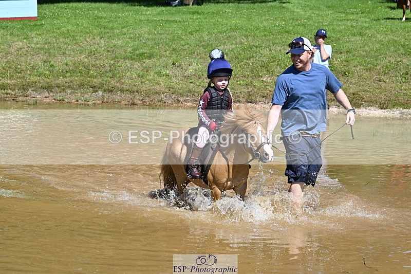 240728B-111505-01277 - Gemma's Group XC