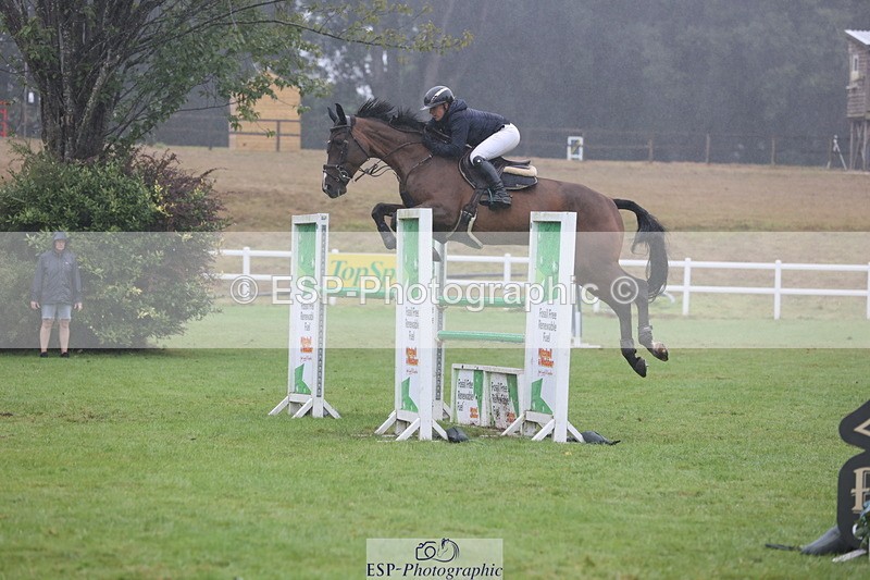 250830A-160522-07398 - Cls 17 Snr Foxhunter