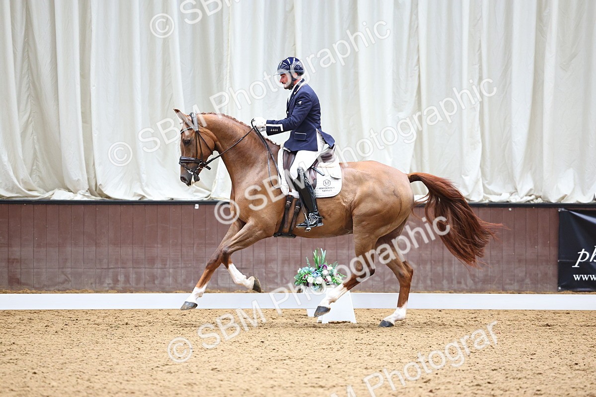 SBM_006382 - Class 5 - novice 6 - 12.04-13.07