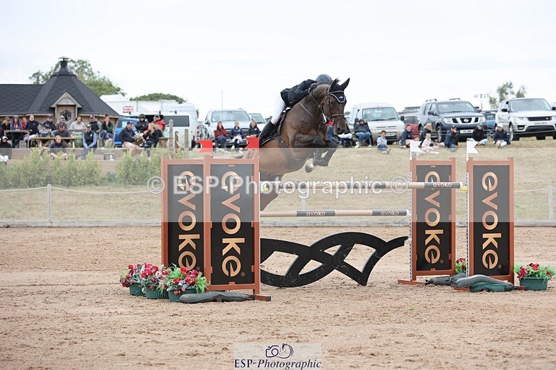 250719-181201-17791 - Cls 7, 3 Star Big Tour Break to End