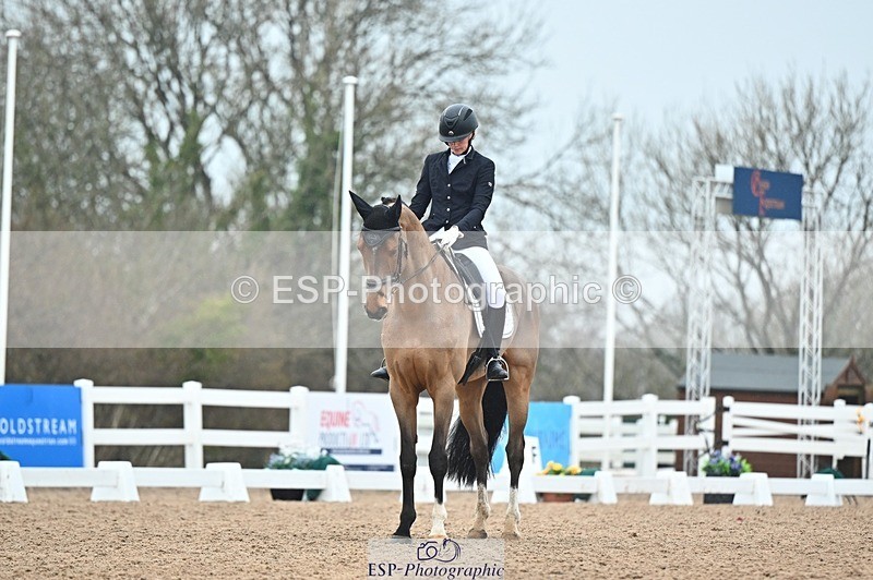 250214-134447-01985 - 217-Yasmin.Olsson-Sanderson-Top.Biats