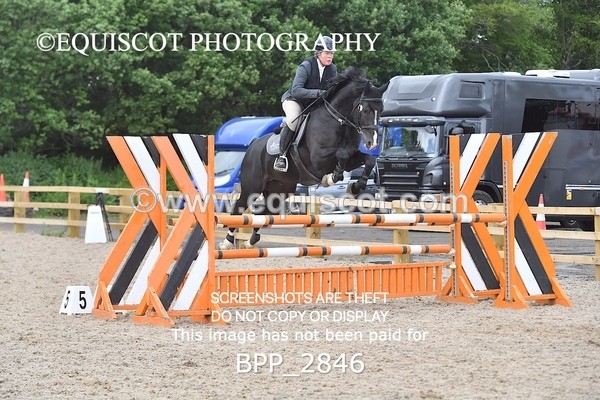 BPP_2846 - SUN CLASS 18 Senior Newcomers/ 1.10m Open