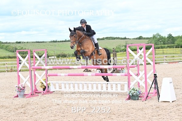 BPP_2252 - CLASS 21 SUN Senior Newcomers/ 1.10m Open
