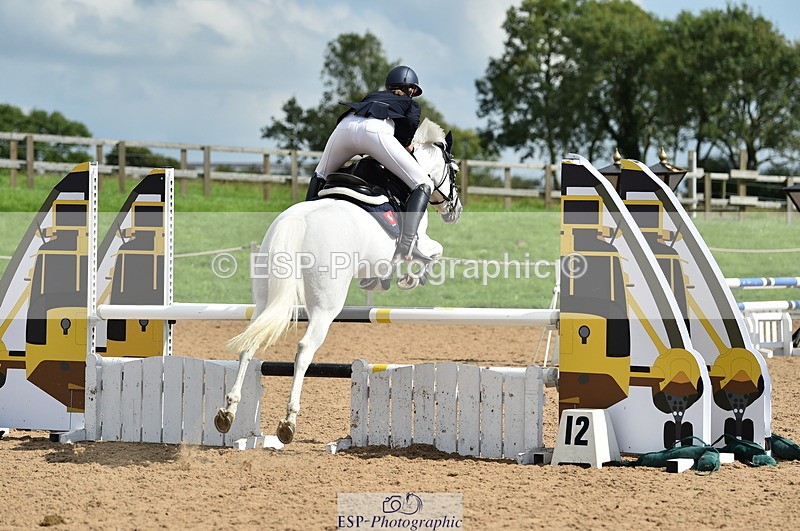 230902A-141920-01697 - Cls 3B Pony Medium 90cm