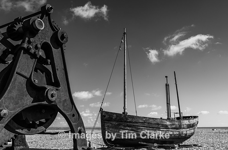   Old Winch and Fishing Boat Dungeness 4518 - Landscapes
