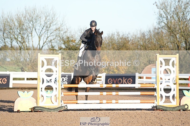 251108-084422-01817 - Cls 9 British Novice and 90cm Open