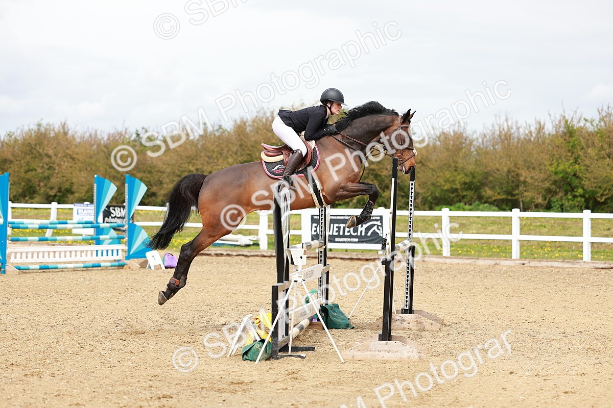 SBM_002499 - Class 10 - Senior Newcomers - 1.10m