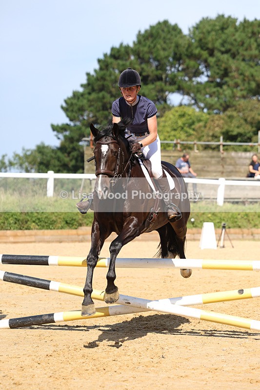 3E7A1313 - Class 9: 80cm Senior