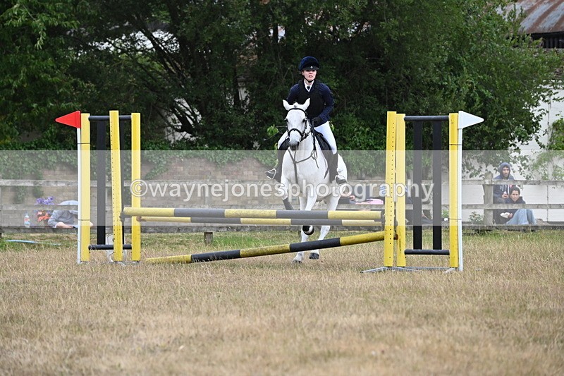 WJ6_0521 - Class 14 Intermediate Jumping 75cm