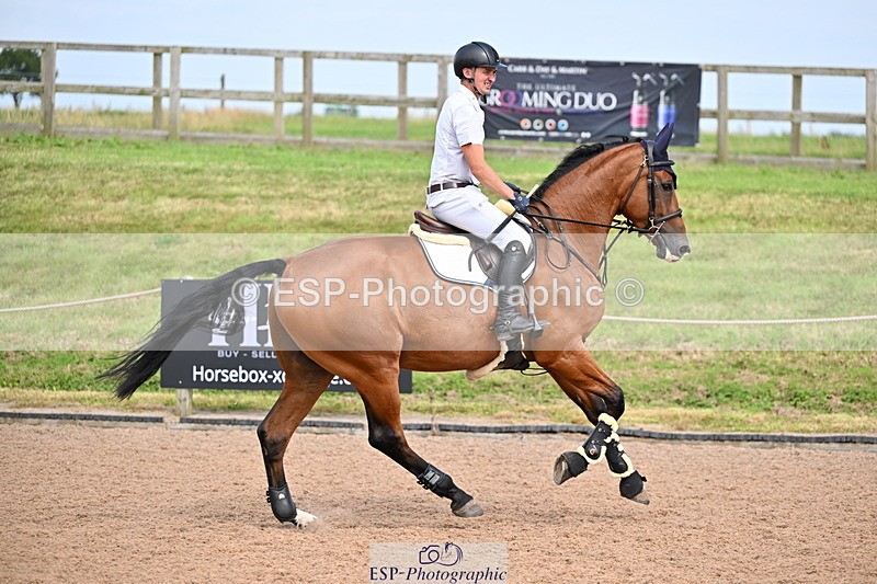 240828A-150330-01113 - Cls 4 Snr Newcomers and 1.10m Open