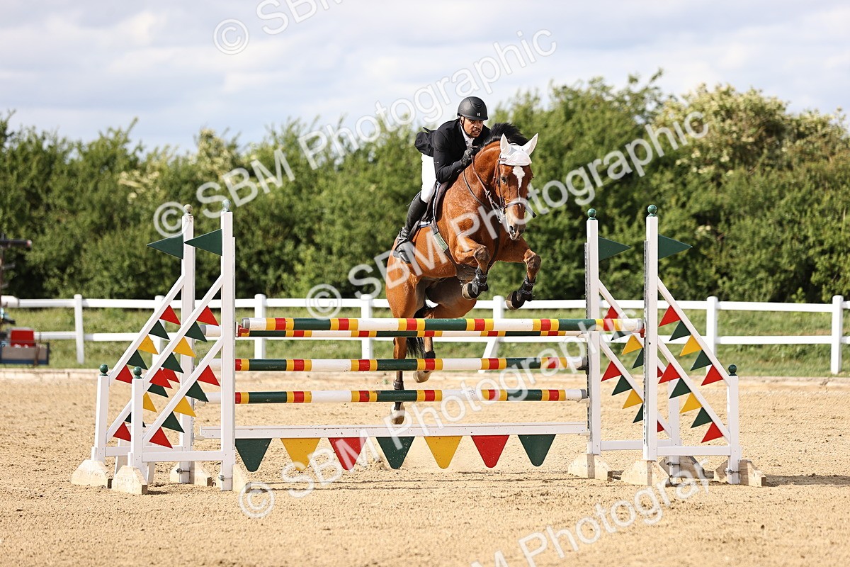 SBM_003658 - Class 13 - Senior Foxhunter - 1.20m