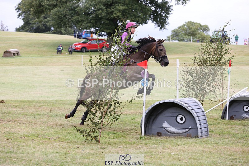 240825X-154633-36340 - 80cm XC 15.30 to 16.30