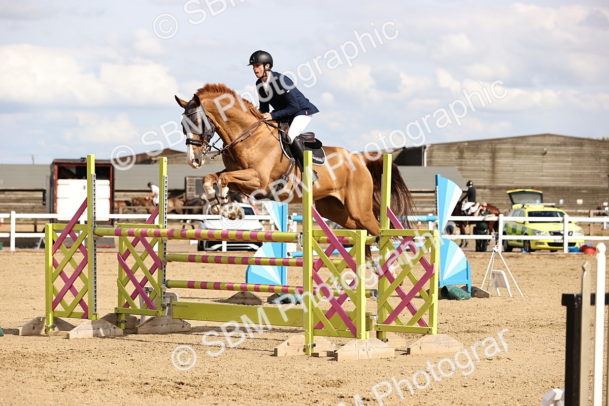 SBM_003694 - Class 13 - Senior Foxhunter - 1.20m