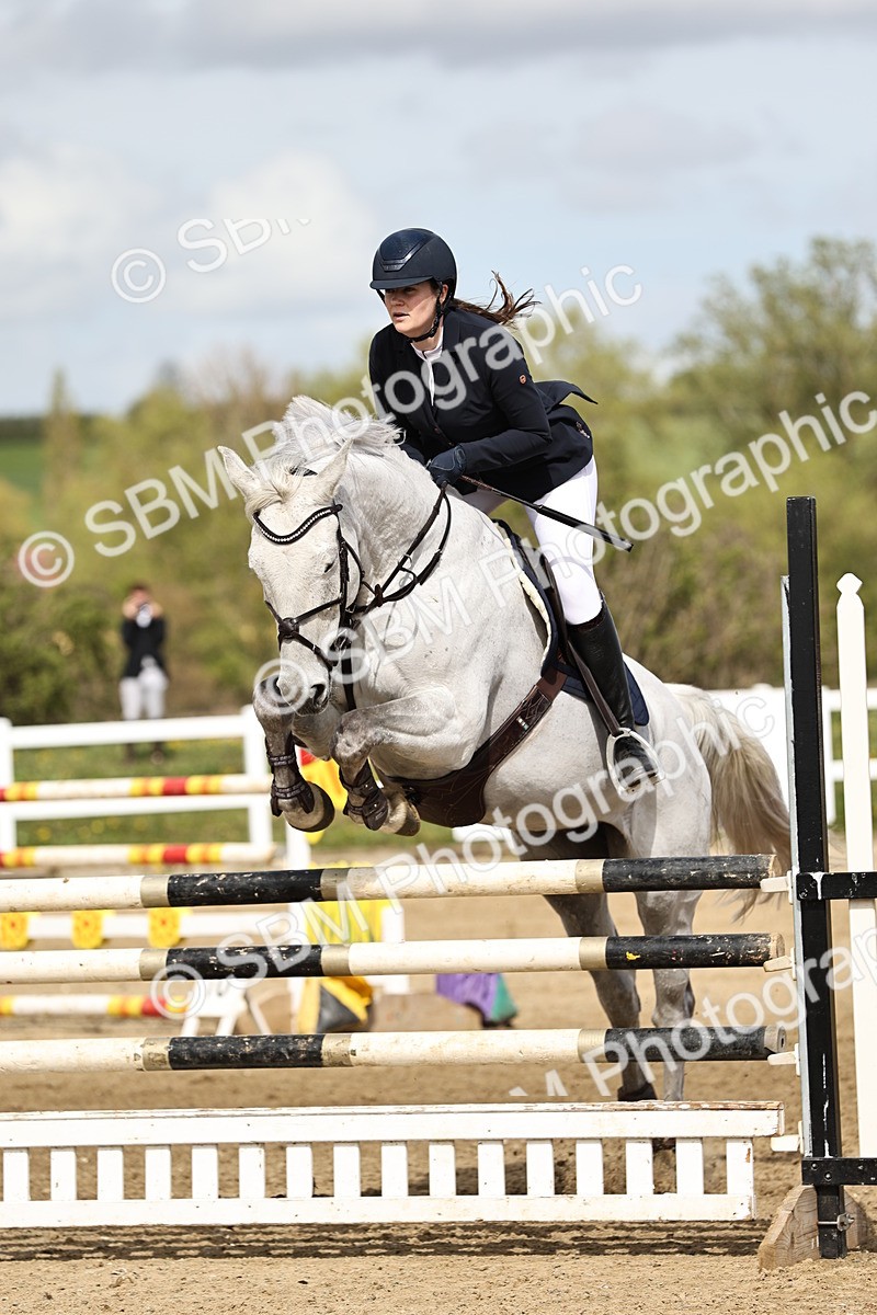 SBM_001209 - Class 4 - Senior Newcomers - 1.10m