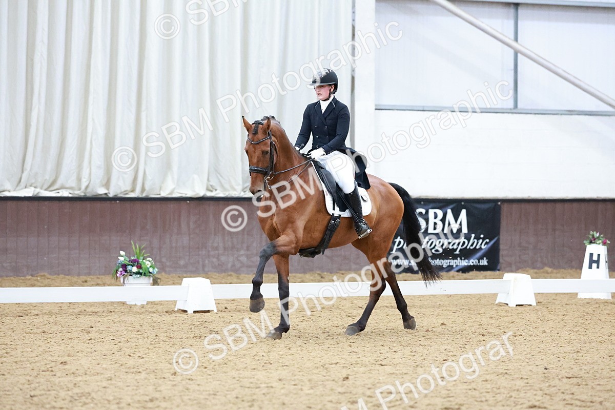 SBM_021048 - Class 13 - FEI INT I - 16.26-17.14