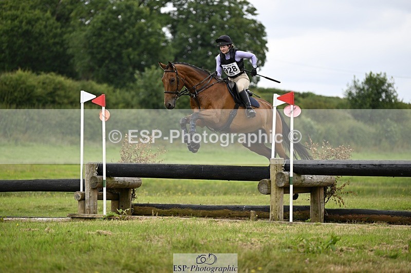 240630-124419-00920 - 928-Hannah_Jolliff-Maskerade