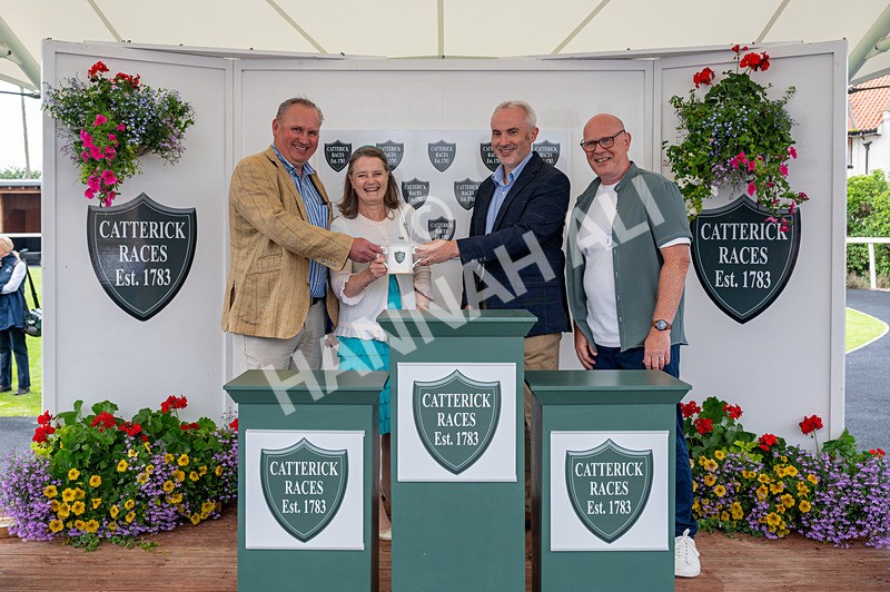 050825-Race 4-Dream Deal-7828 - Race 4