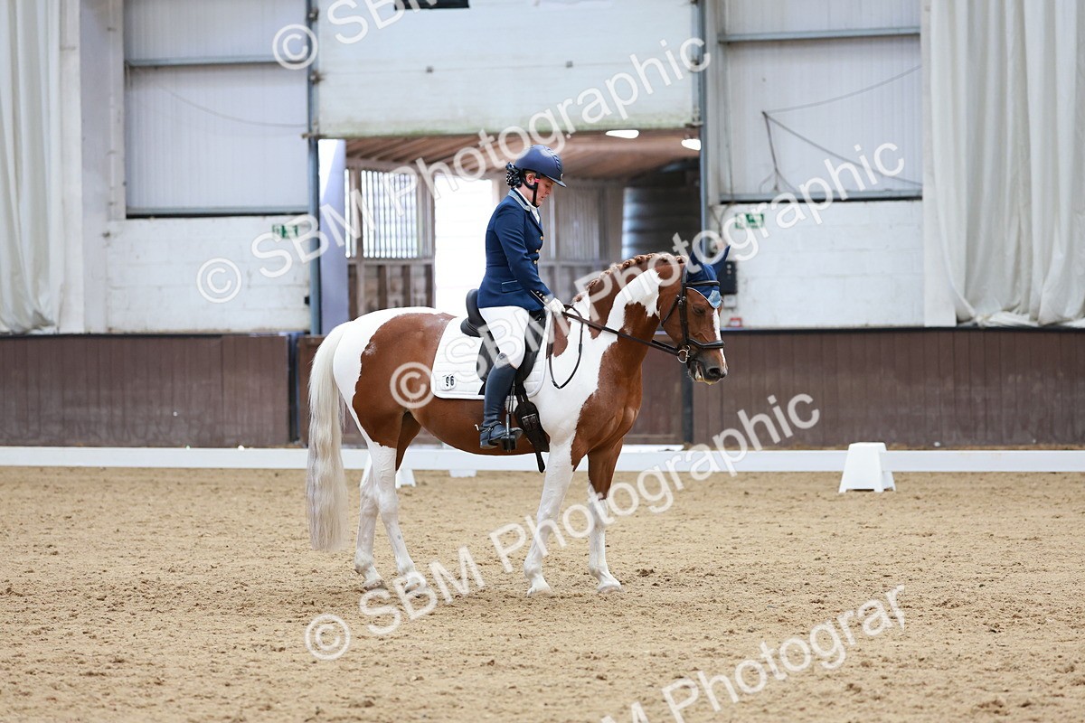 SBM_008972 - Class 6b - Novice 6 - 11.02-12.19