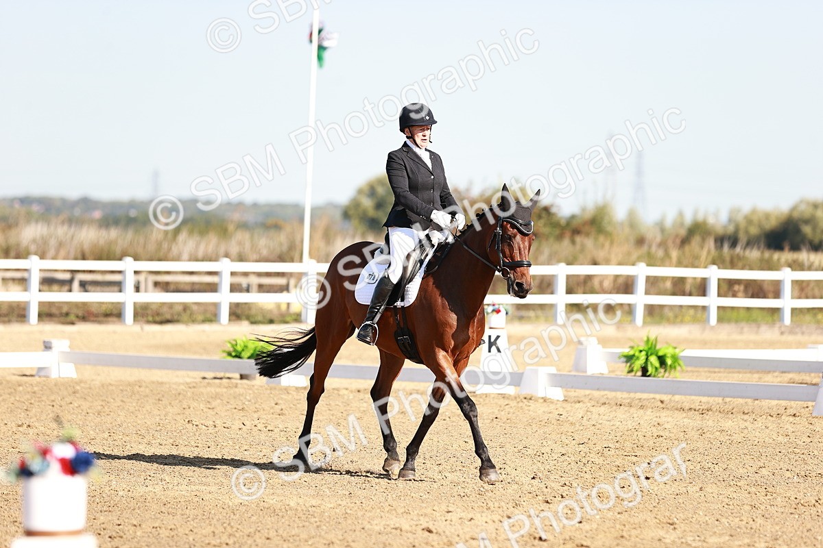 SBM_004272 - Class 12 - Novice 5 - 9.07-10.10