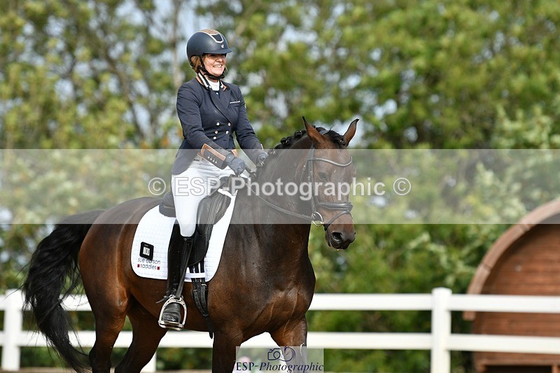 250906-100407-00559 - 098-Lucie.StokoeDionis