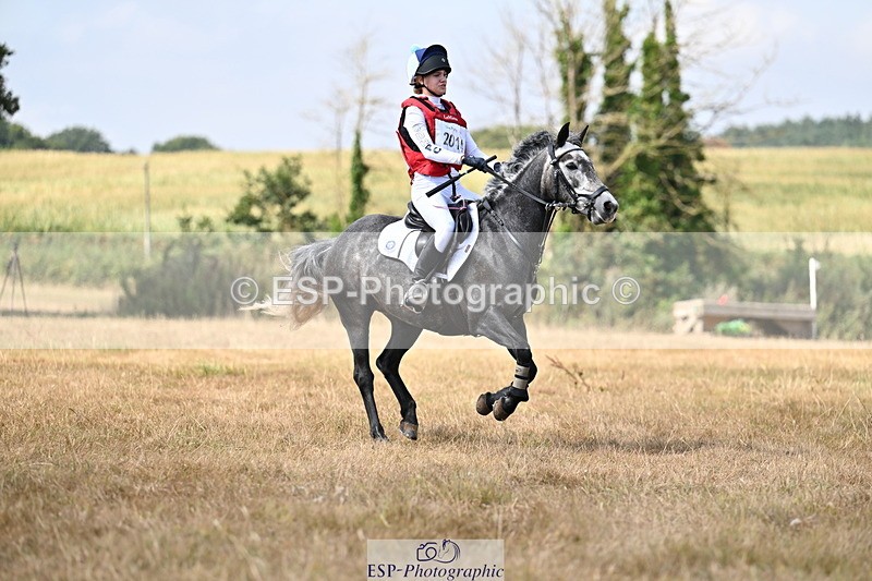 250824A-131847-37035 - 2014-Beau.Weedon-Rice.Chrispie