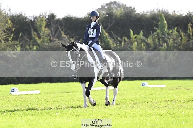 241025-142548-09642 - 387-Kelly.Knockaert-PIPER.II