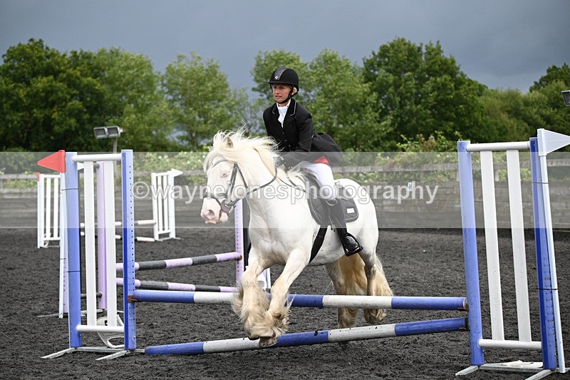 WJ6_0234 - Class 13 Novice 60cm