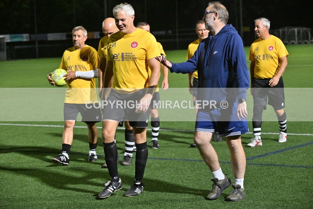 AM3_2131 - England v Devon veterans