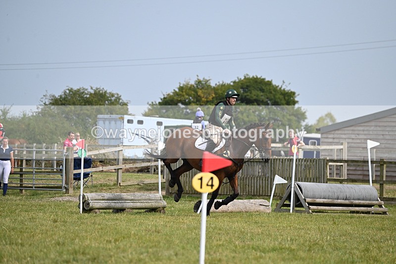 WJ6_1889 - 60cm XC Time 13:54 to 14:20