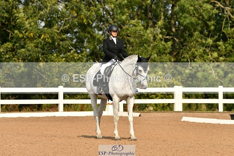 250817-095036-07604 - 179-Kate.WilliamsGhyllwood.April.Moment