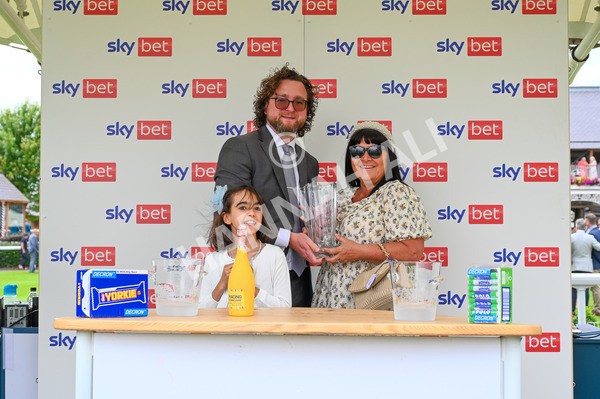270724-Race 1-Night On Earth-9200 - Race 1 2.05pm Sky Bet 'Jump Jockeys' Nunthorpe' Handicap