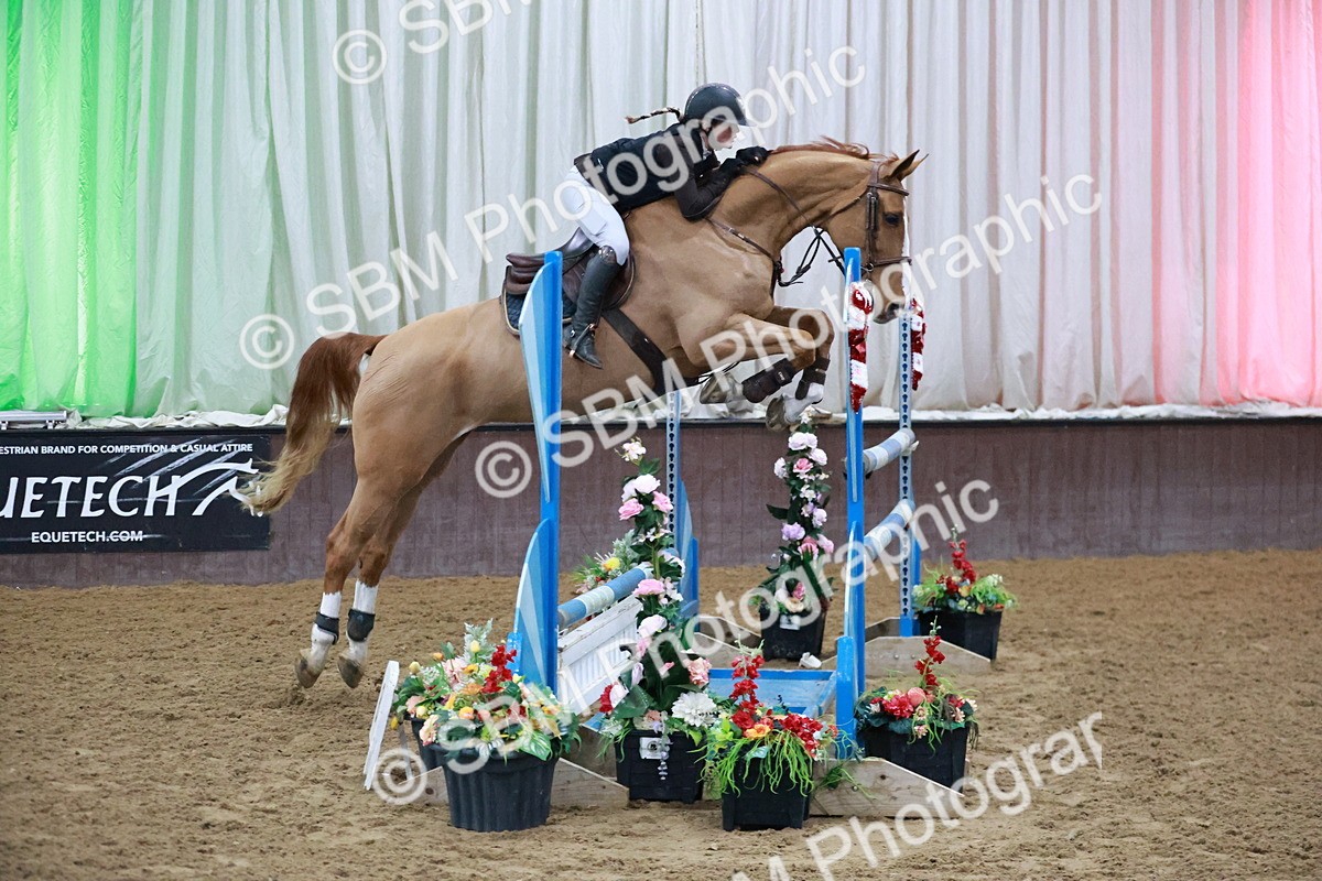 SBM_001348 - Class 5 - Senior Foxhunter 1.20m